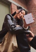 Motorola razr 70 este aici și aduce upgrade-uri la cameră, baterie mai mare plus nuanțe proaspete Pantone