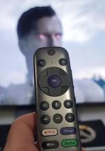 TCL și Roku ajung în instanță; update-urile software ar fi „stricat” televizoare relativ noi