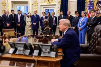 Trump își alege oamenii pentru Beijing; Lista invitaților arată noua relație dintre SUA și China