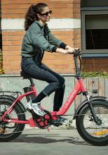 Turul Magazinelor #1606: Laptop cu RTX 5050 cu reducere de 200 lei AZI, telefon TANC şi bicicletă electrică pliabilă de top