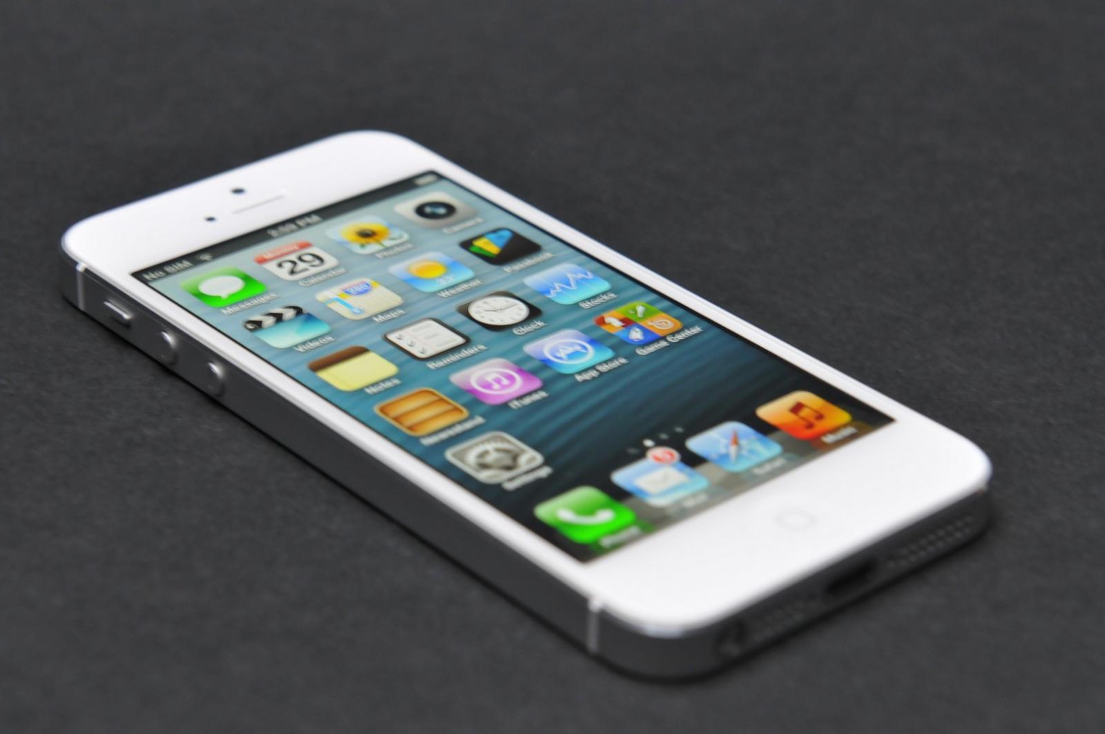 Specificații Apple iPhone 5 - Imagini, Recenzii, Știri, Video