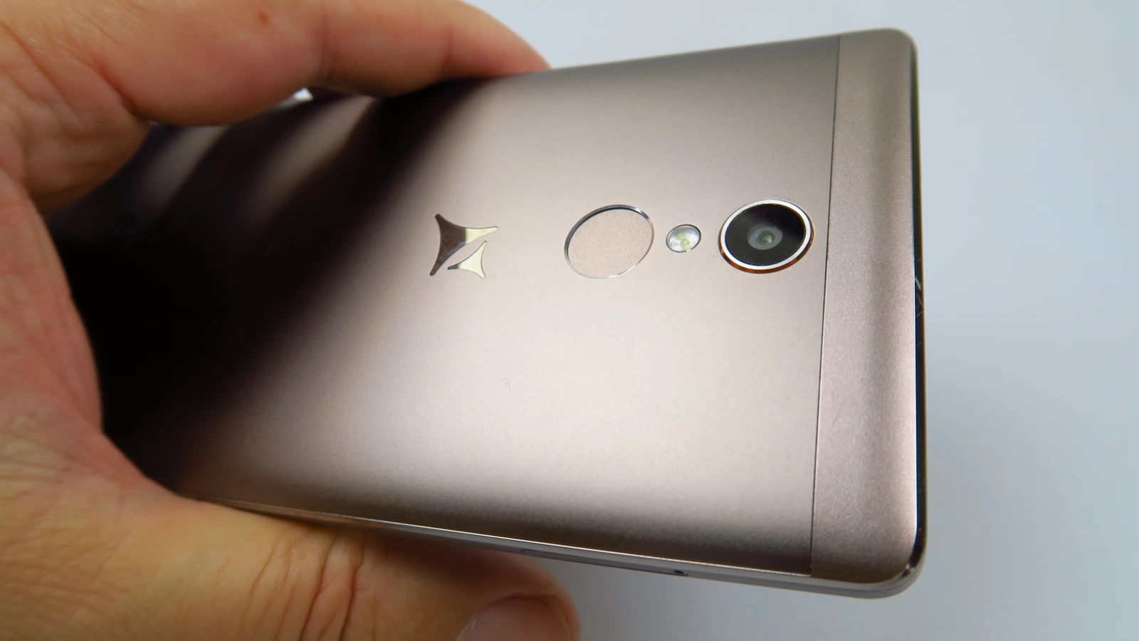 Allview X3 Soul Style: Hardware midrange excelent