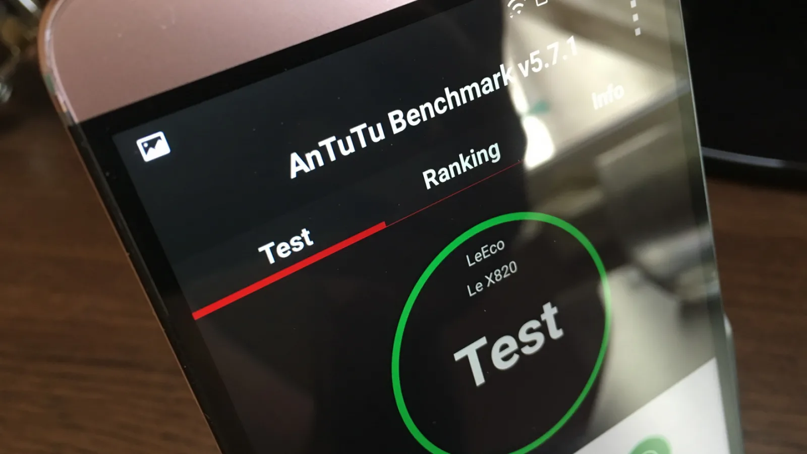 LeEco Le Max 2: Benchmark-uri de top, doboară recorduri în AnTuTu