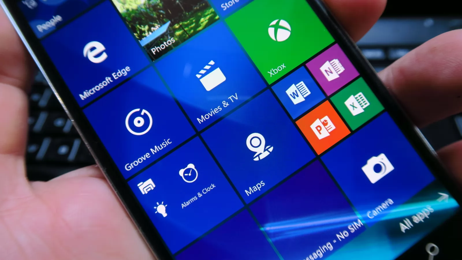 Acer Liquid Jade Primo: Display bunicel, cu contrast OK