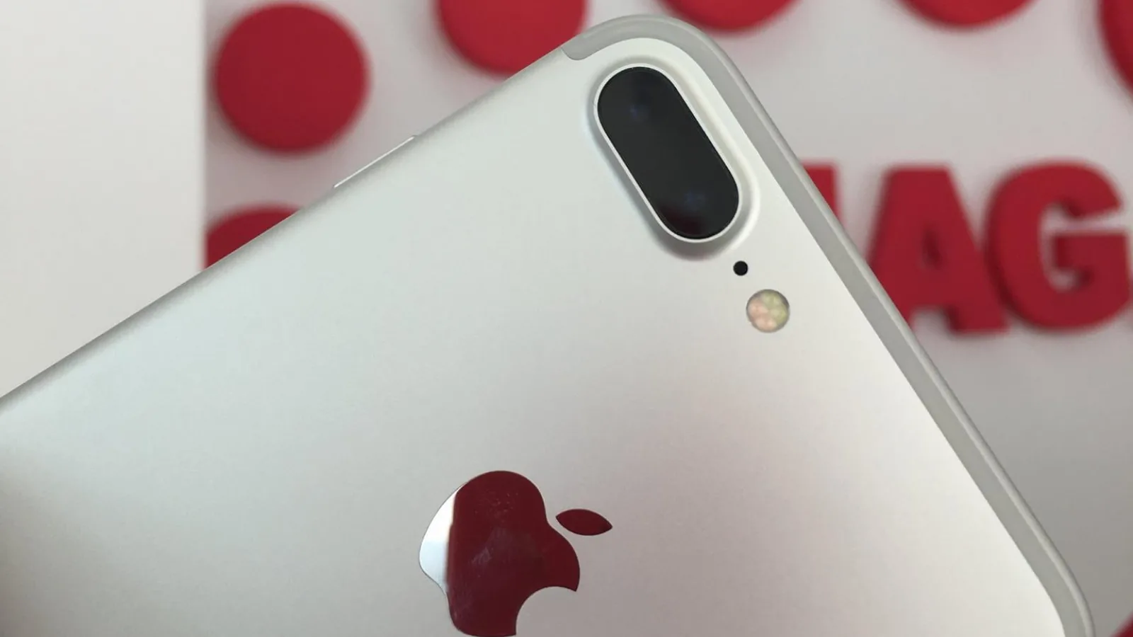 iPhone 7 Plus a ajuns la showroom-ul evoMAG.ro, împreună cu primul lot iPhone 7!