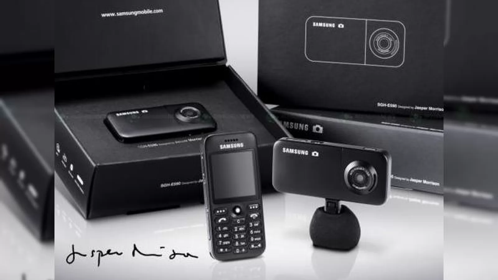 Samsung prezinta SGH-E590