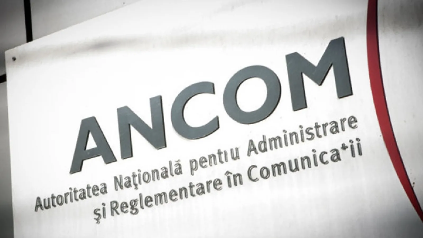 ANCOM susţine că e abuzivă impunerea plăţii unei sume fixe pentru rezilierea contractului de telefonie mobilă