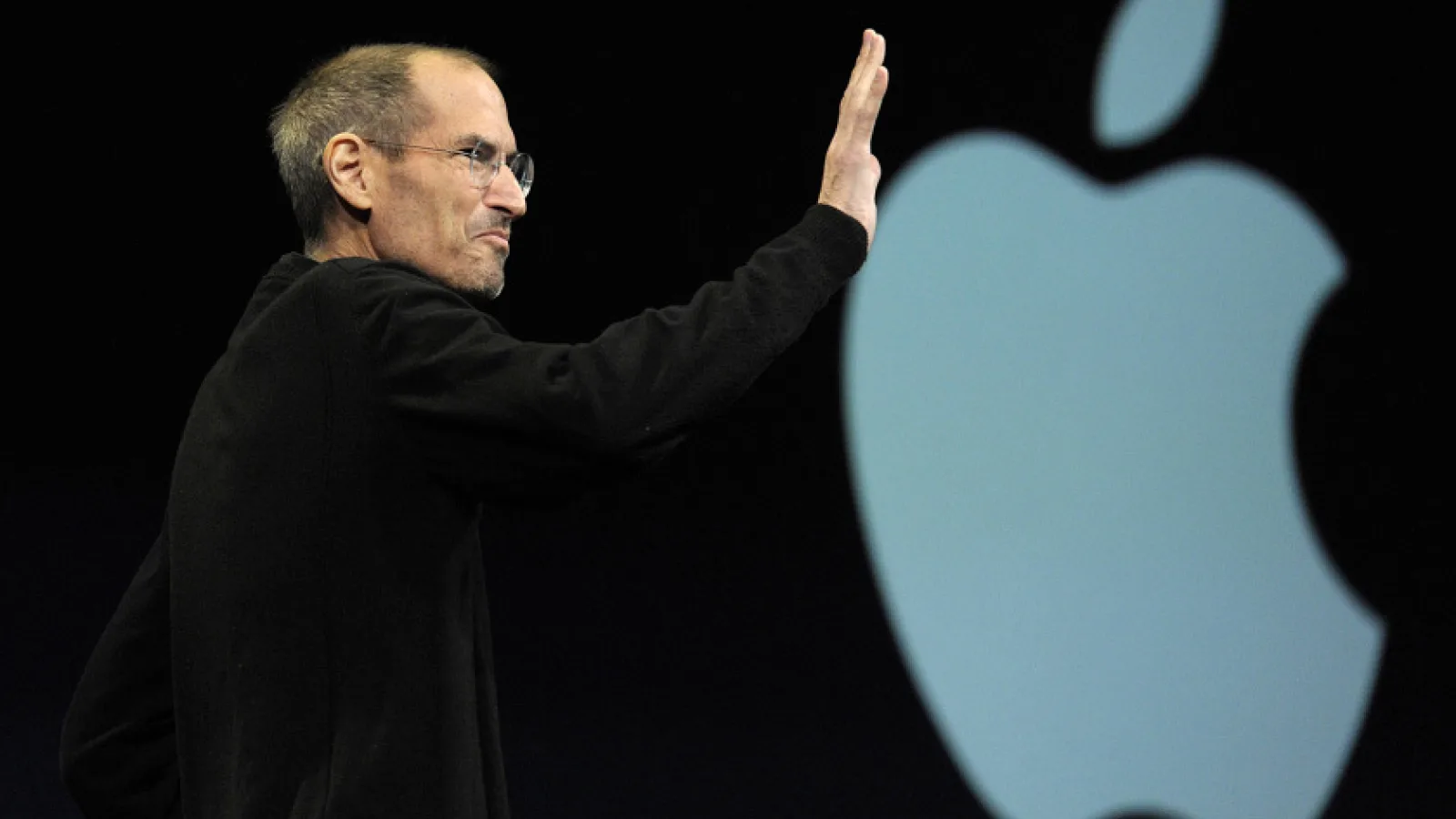 5 ani fără Steve Jobs; Ne amintim de cele mai mai memorabile interviuri ale faimosului CEO Apple (Video)
