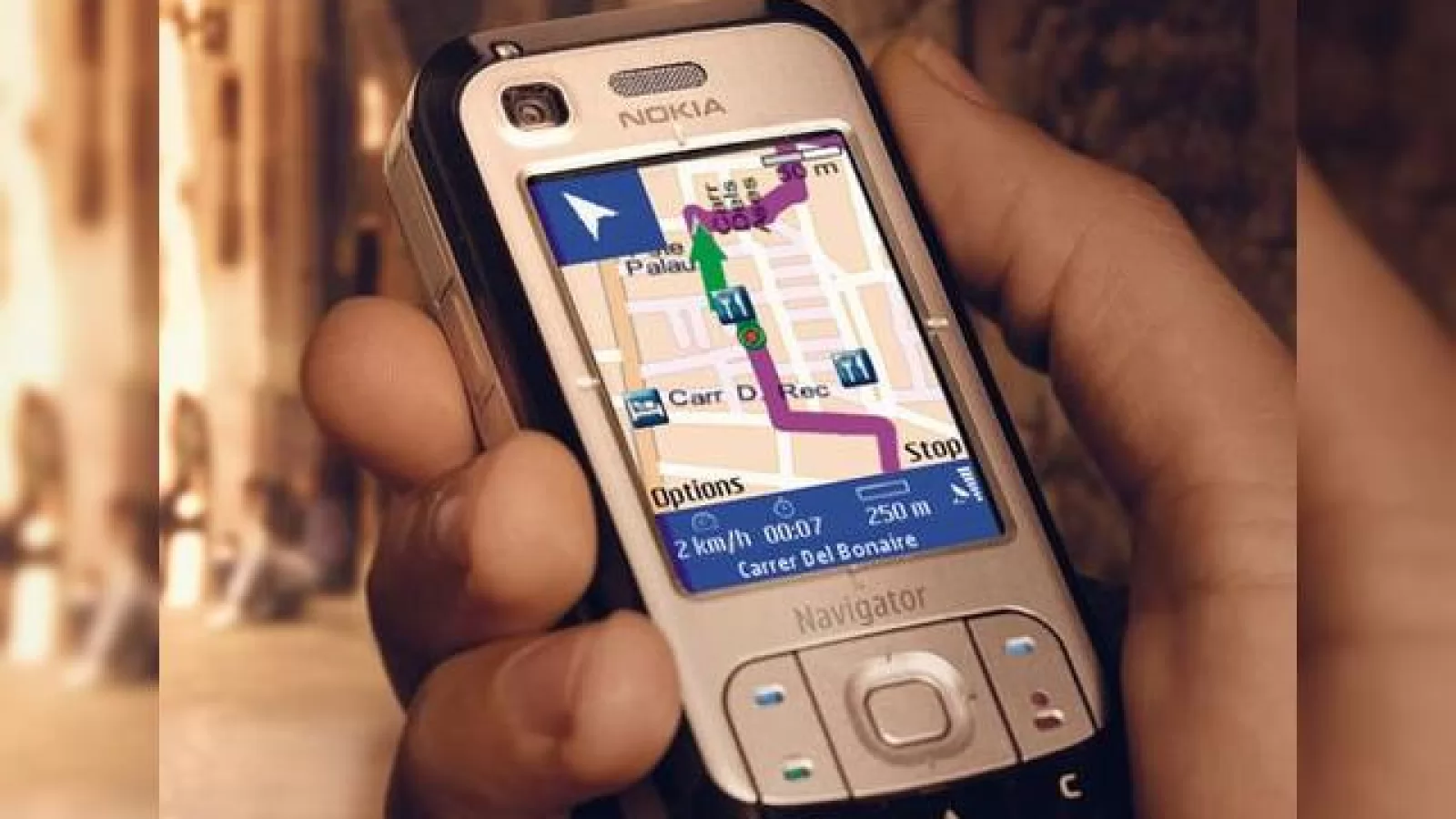 Nokia tinteste piata GPS-urilor cu terminalul 6110 Navigator