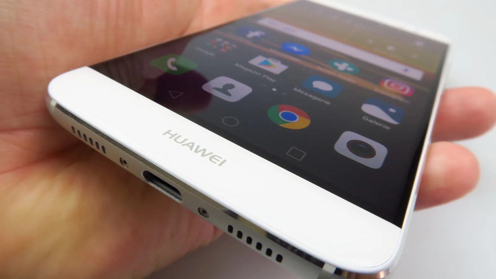 Huawei Nova Plus: Baterie de top 12 la utilizare continuă