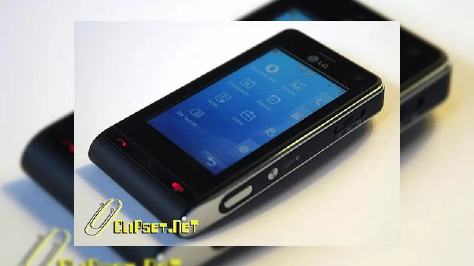 LG KU990, un nou terminal dotat cu functii YouTube