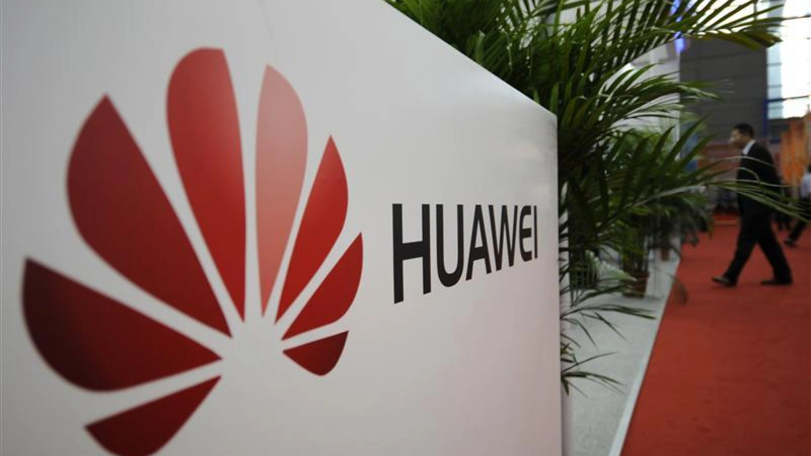 Huawei se clasează pe locul 72 în topul Best Global Brands, cu un salt de 16 poziţii faţă de anul trecut