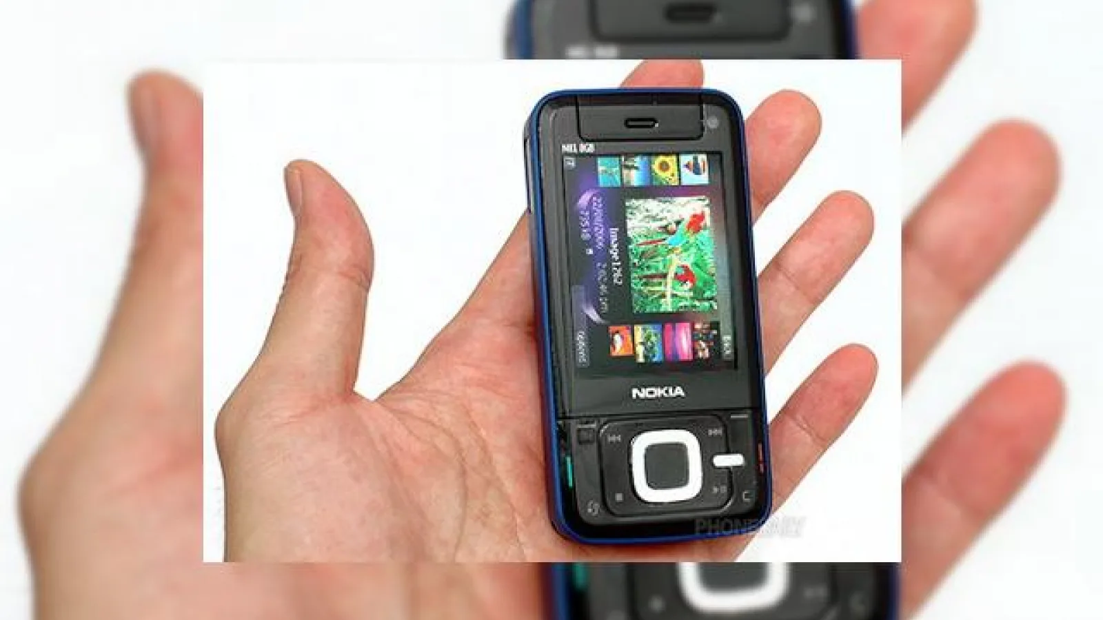 Nokia N81, "rapit" pentru o sesiune foto!