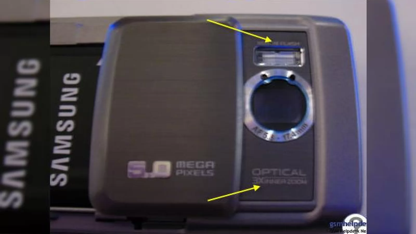 Samsung SGH-G800, un cameraphone de 5 megapixeli