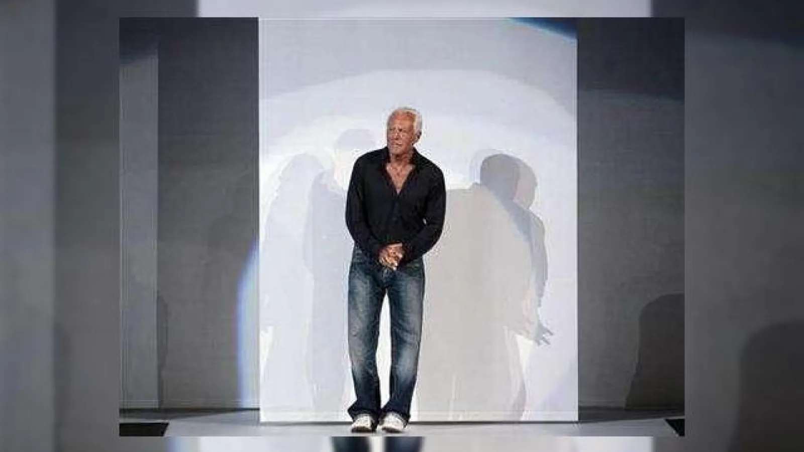 Noi detalii despre telefonul Samsung Armani