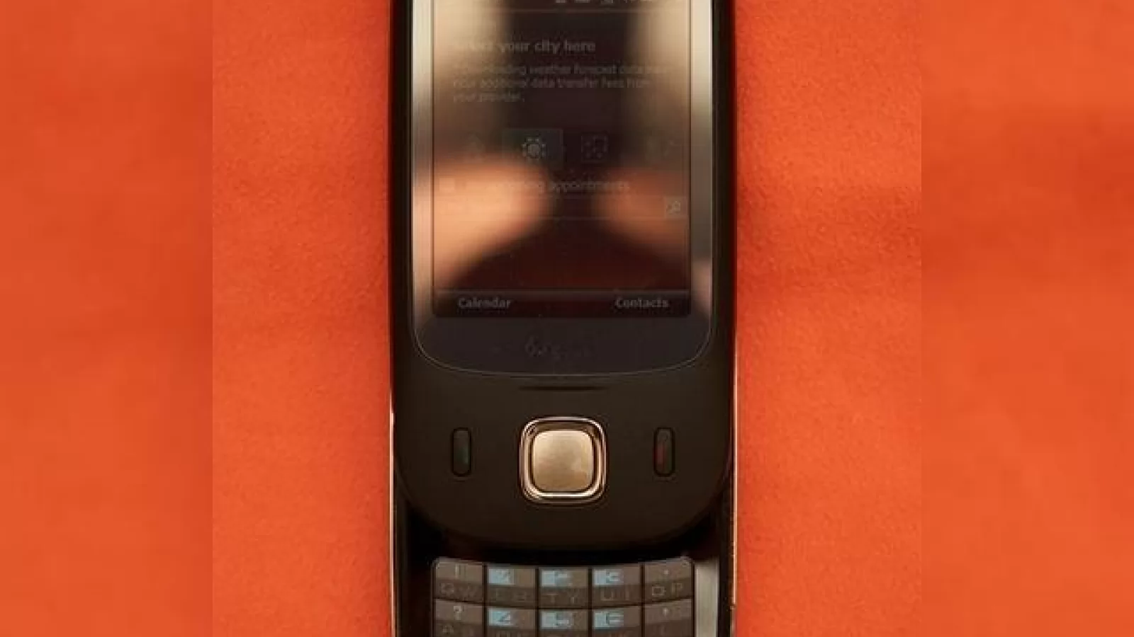 HTC Touch Slide se lanseaza luni