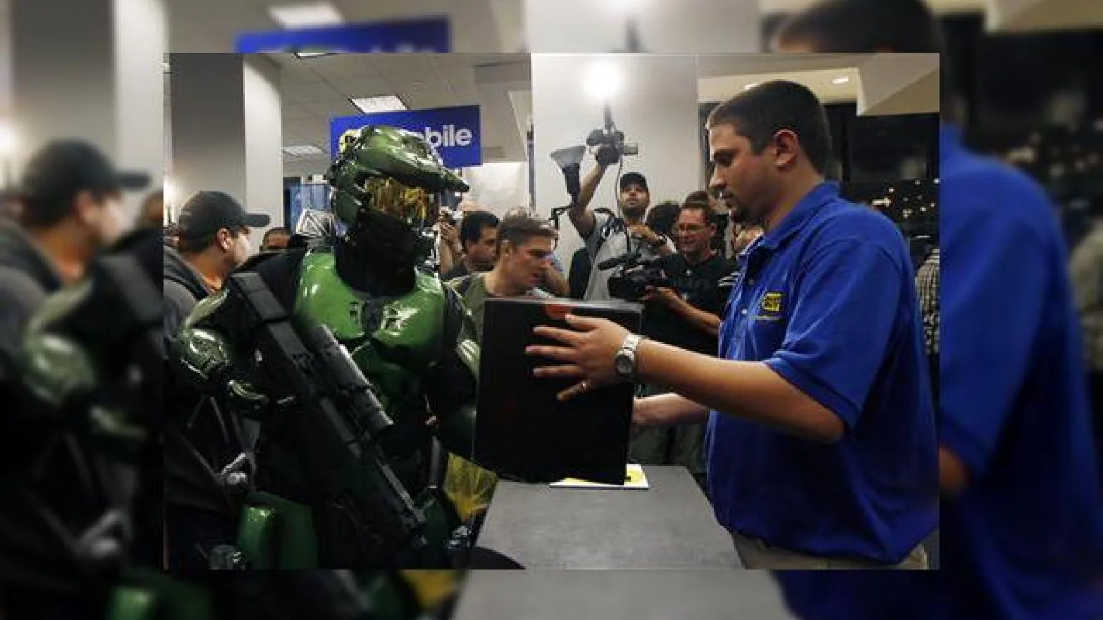 Jocul Halo 3 vinde in valoare de 170 de milioane in prima zi