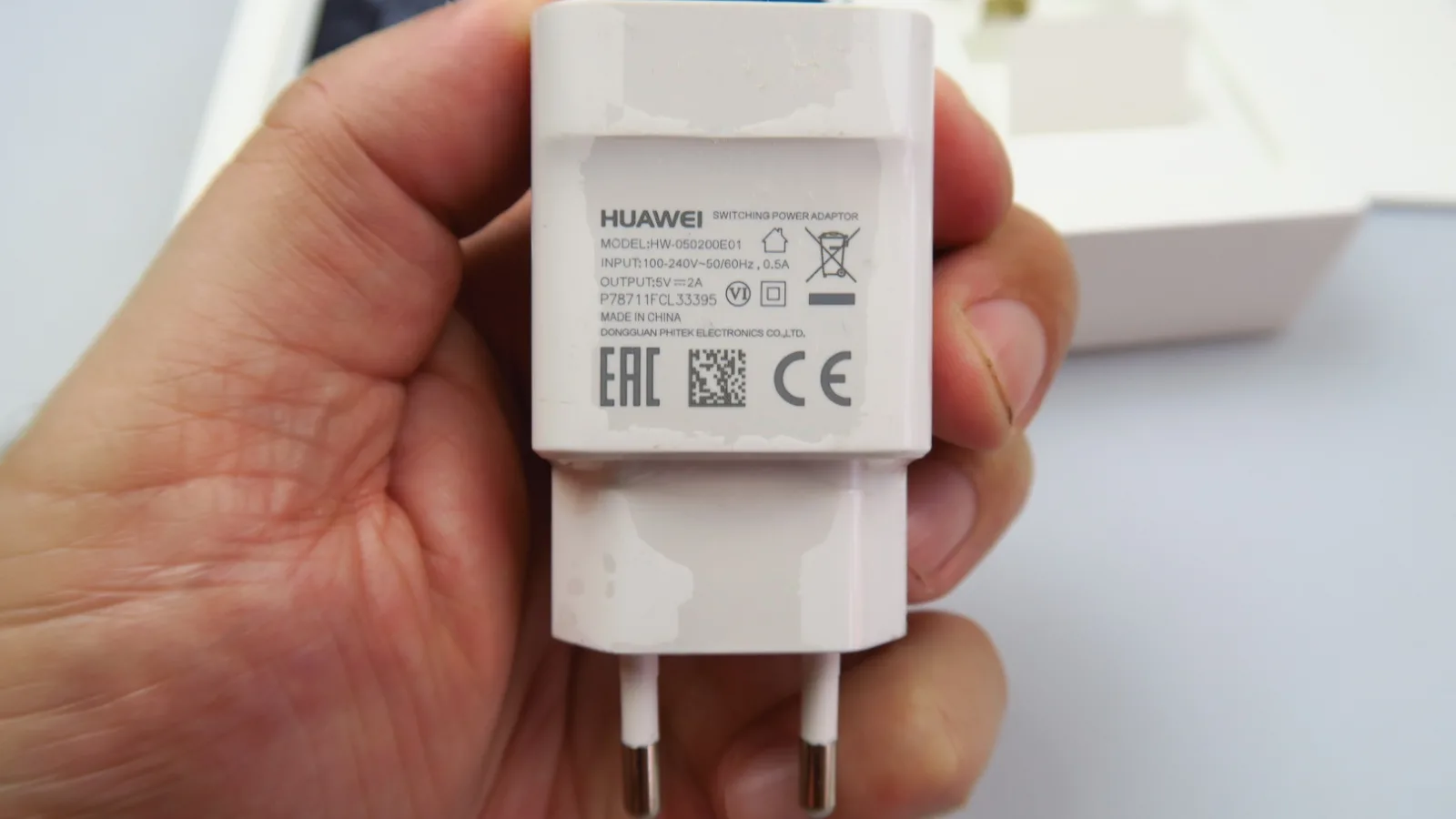 Huawei MediaPad M3: Baterie în rând cu modele mai mici, fără recorduri