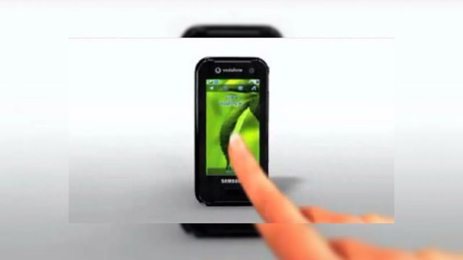 Samsung F700 Qbowl ni se prezinta