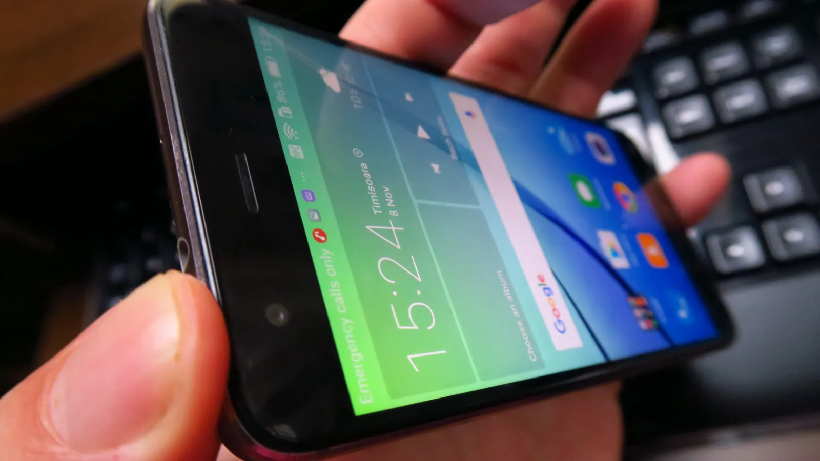Huawei Nova: Display bun la culori, dar nişte extra LUX nu stricau