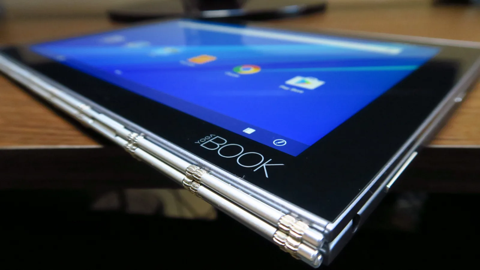 Lenovo Yoga Book Review