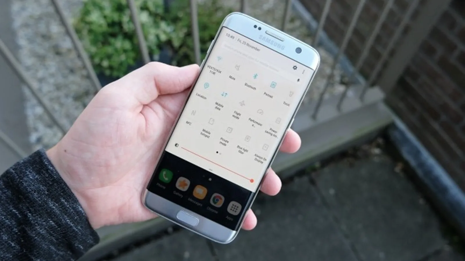 Samsung oferă o actualizare variantei beta a lui Android 7.0 Nougat pentru Galaxy S7 şi S7 Edge