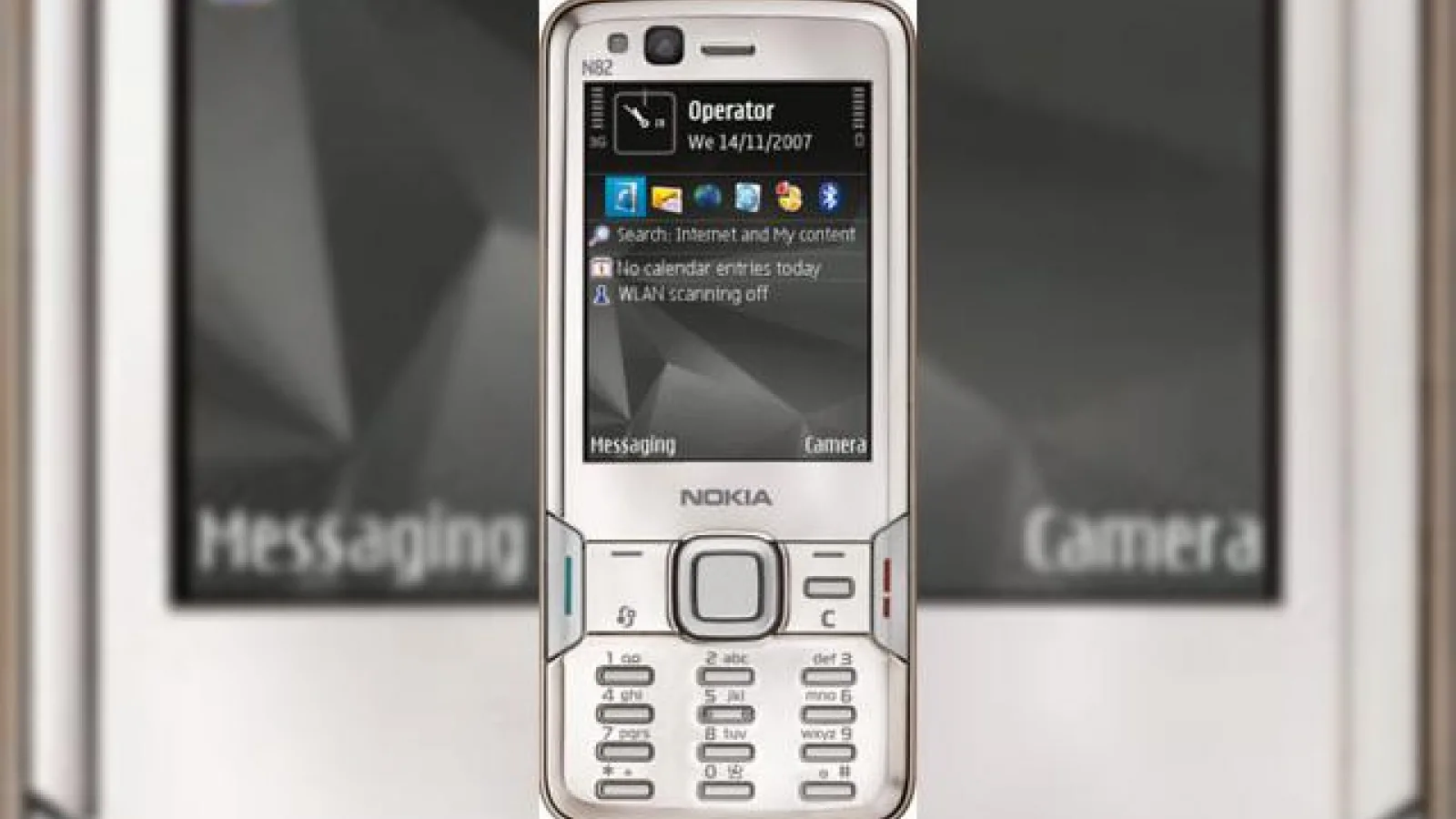 S-a lansat Nokia N82!