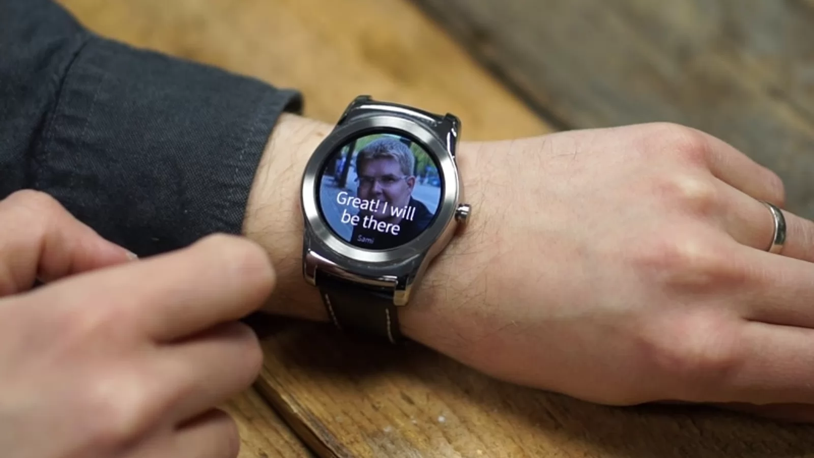 Jolla prezintă interfaţa lui Sailfish OS în varianta pentru smarwatch (Video)