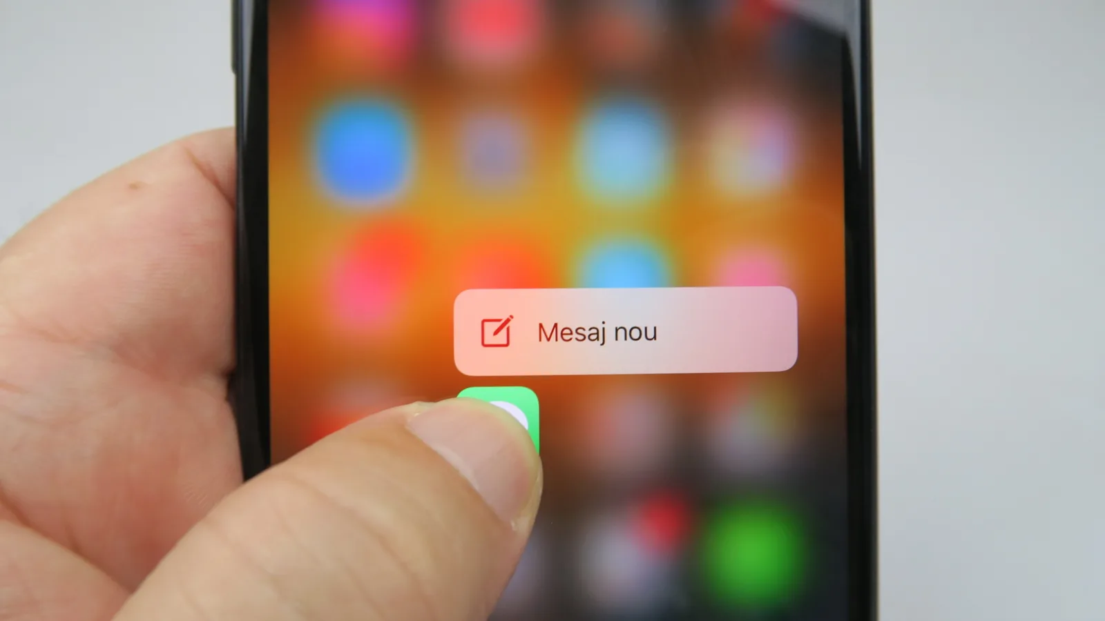 iPhone 7 Plus: Display-ul ne place la prima vedere, luxmetrul e mai sever