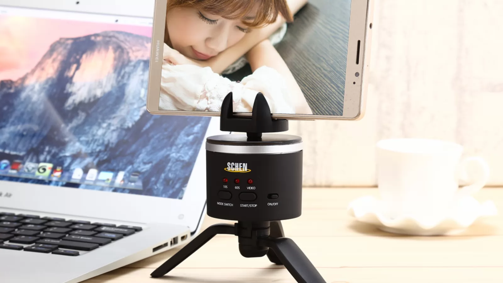 Turul Magazinelor #88: Tableta de binging video Samsung e acum în România, accesoriu selfie pentru telefon, storcător şi epilator Philips la reducere
