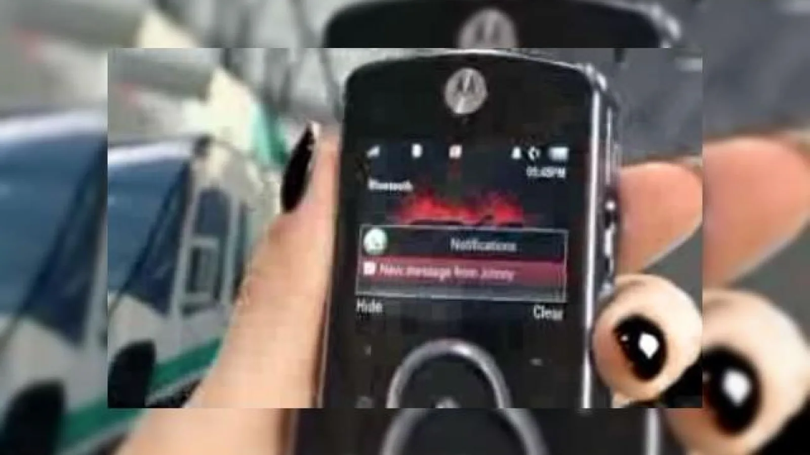Telefon neanuntat Motorola apare in noul videoclip al lui Fergie