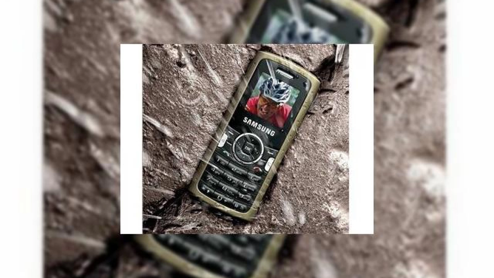 Samsung anunta telefonul M110 Solid