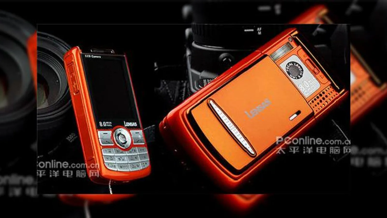 Lensas F2218, telefonul cu camera de 8 megapixeli