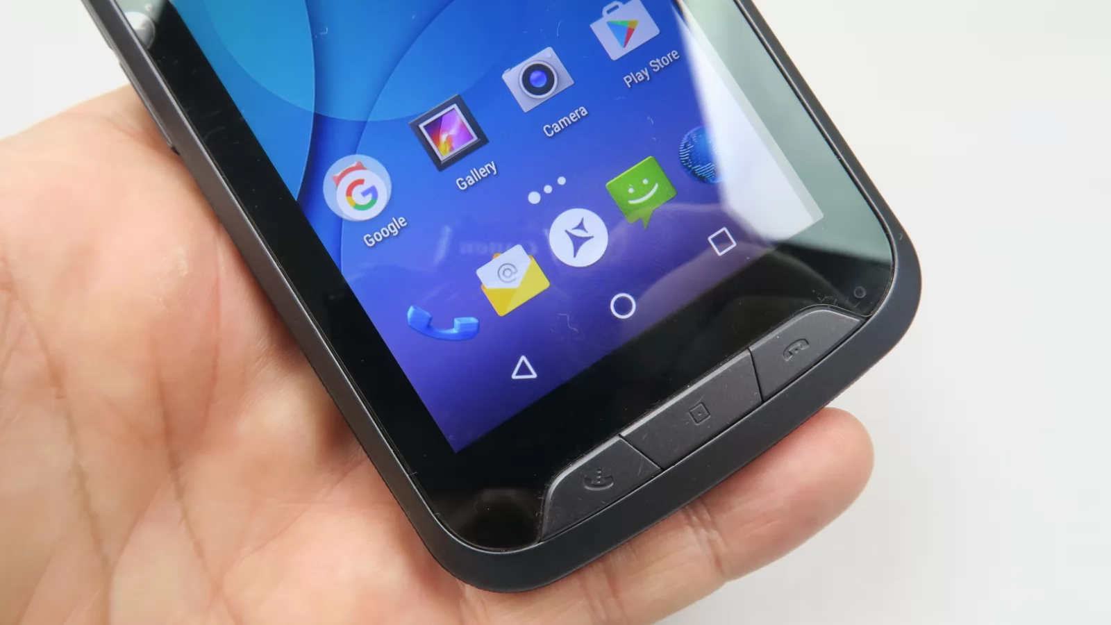 Allview E3 Jump: OS, UI, aplicaţii pe bază de Android 6.0 Marshmallow, curat, fără complicaţii