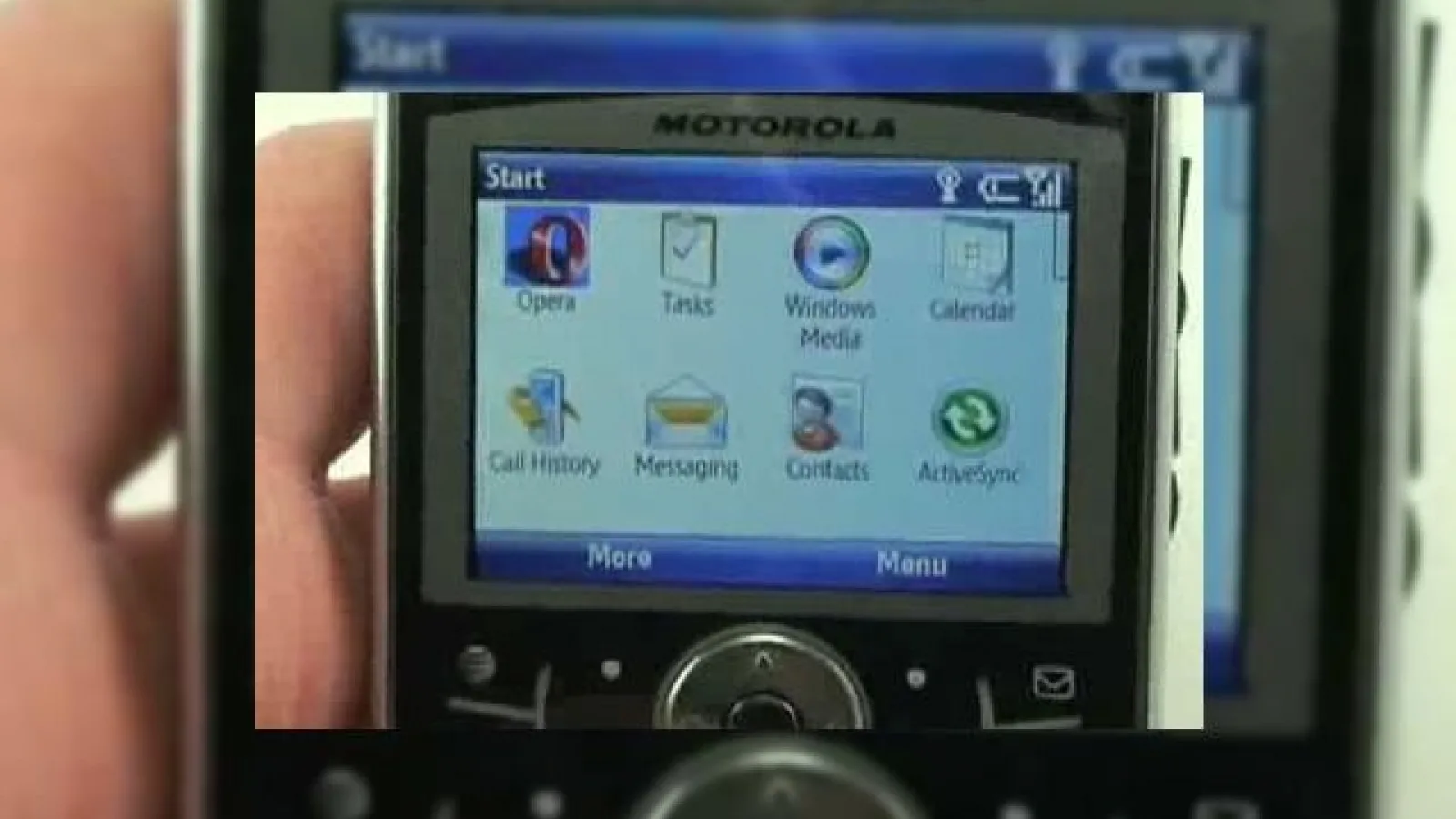 Exploram Windows Mobile 6.1 cu un clip video de exceptie
