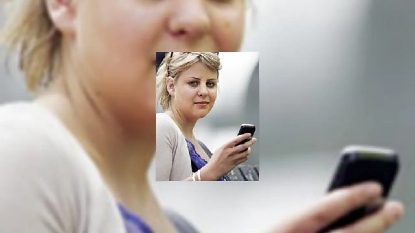 Degete deformate de prea multe SMS-uri scrise