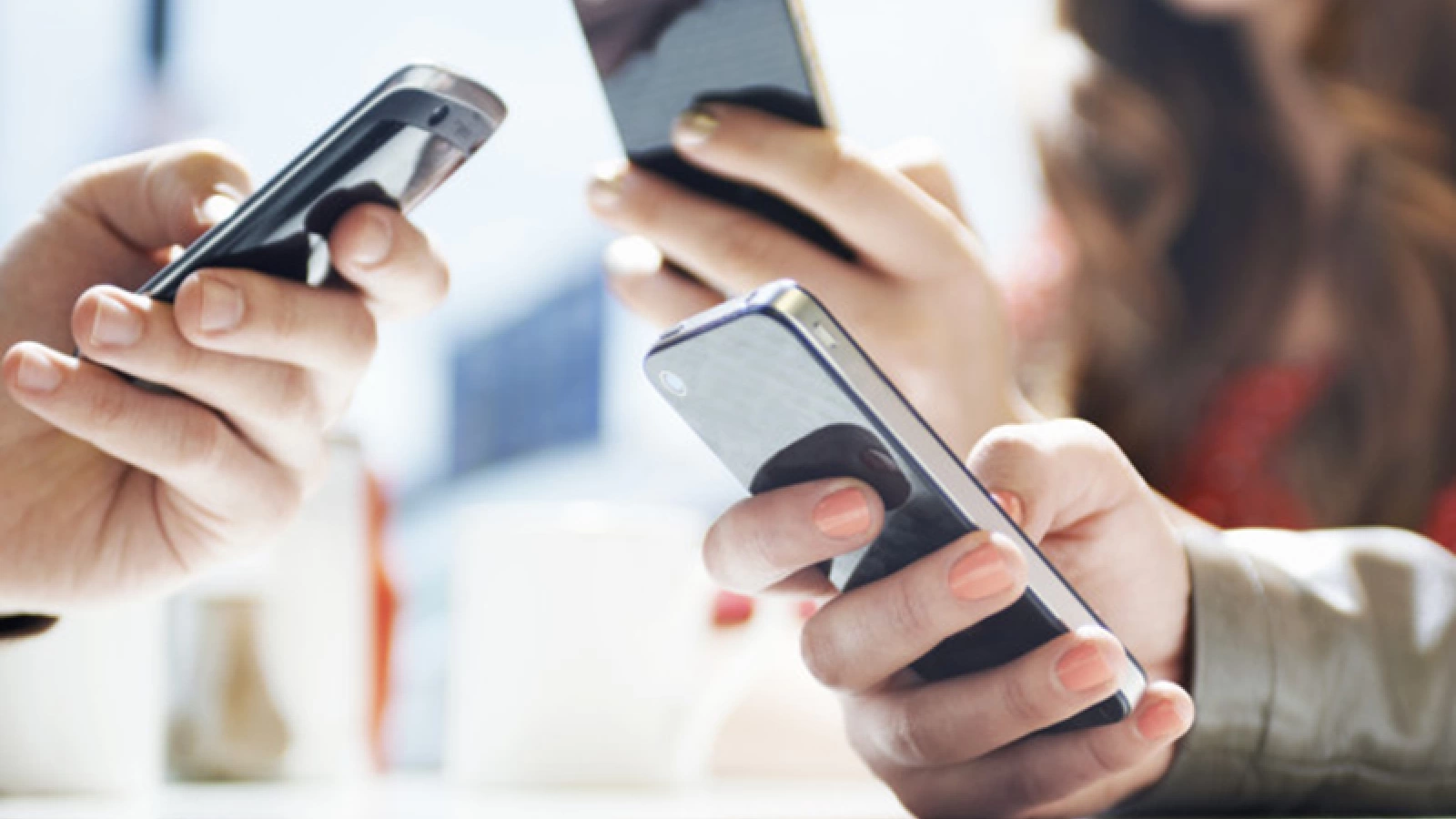 Terminalele mobile sunt vitale pentru cumpărăturile online, conform unui studiu realizat de Google şi publicat de agenţia de marketing Today's