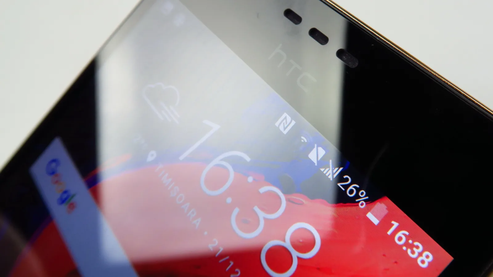HTC Desire 10 Lifestyle: Display dezamăgitor la luminozitate, culori rezonabile