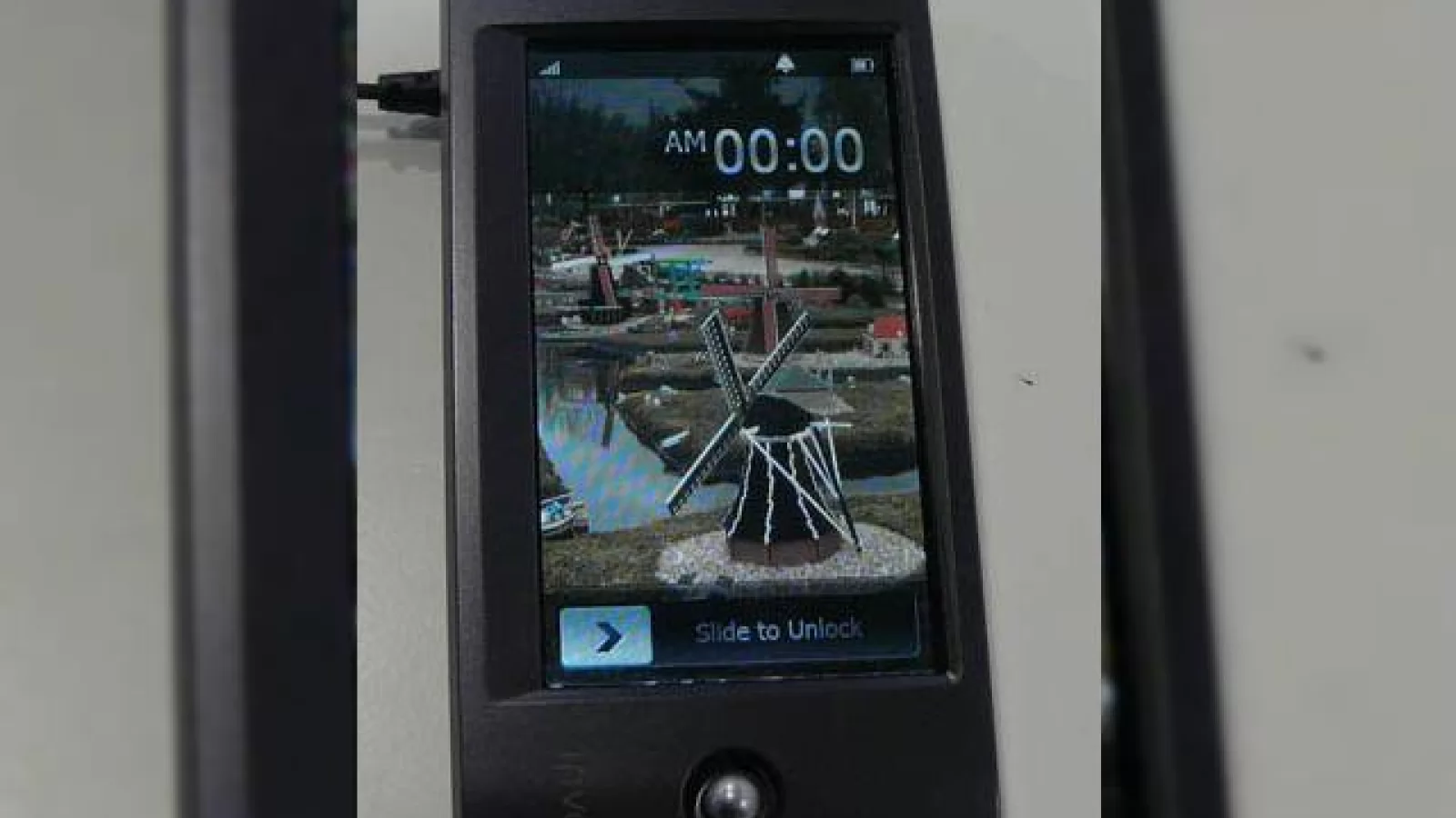 CES 2008: iRiver lanseaza un terminal similar cu iPhone