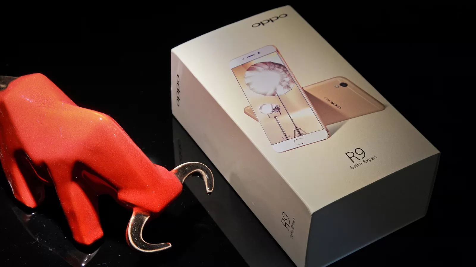 Oppo R9 surclasează iPhone, devenind cel mai bine vândut telefon din China