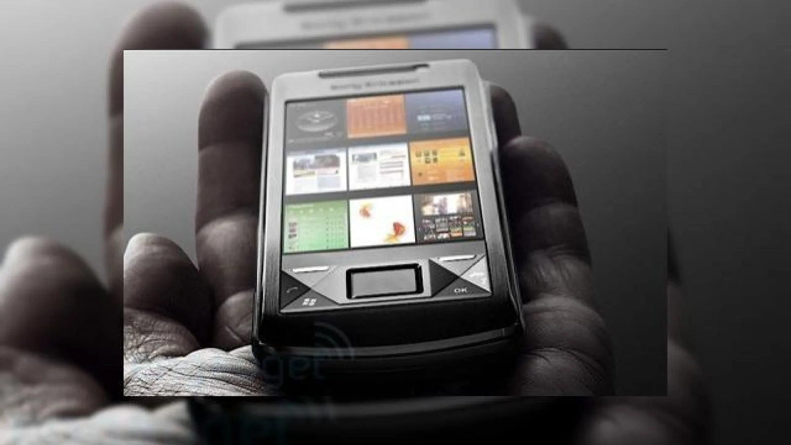 Noul Sony Ericsson XPERIA X1 si interfata sa in stil iPhone