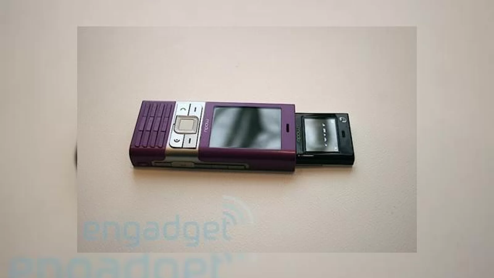 O experienta hands-on cu telefonul modu