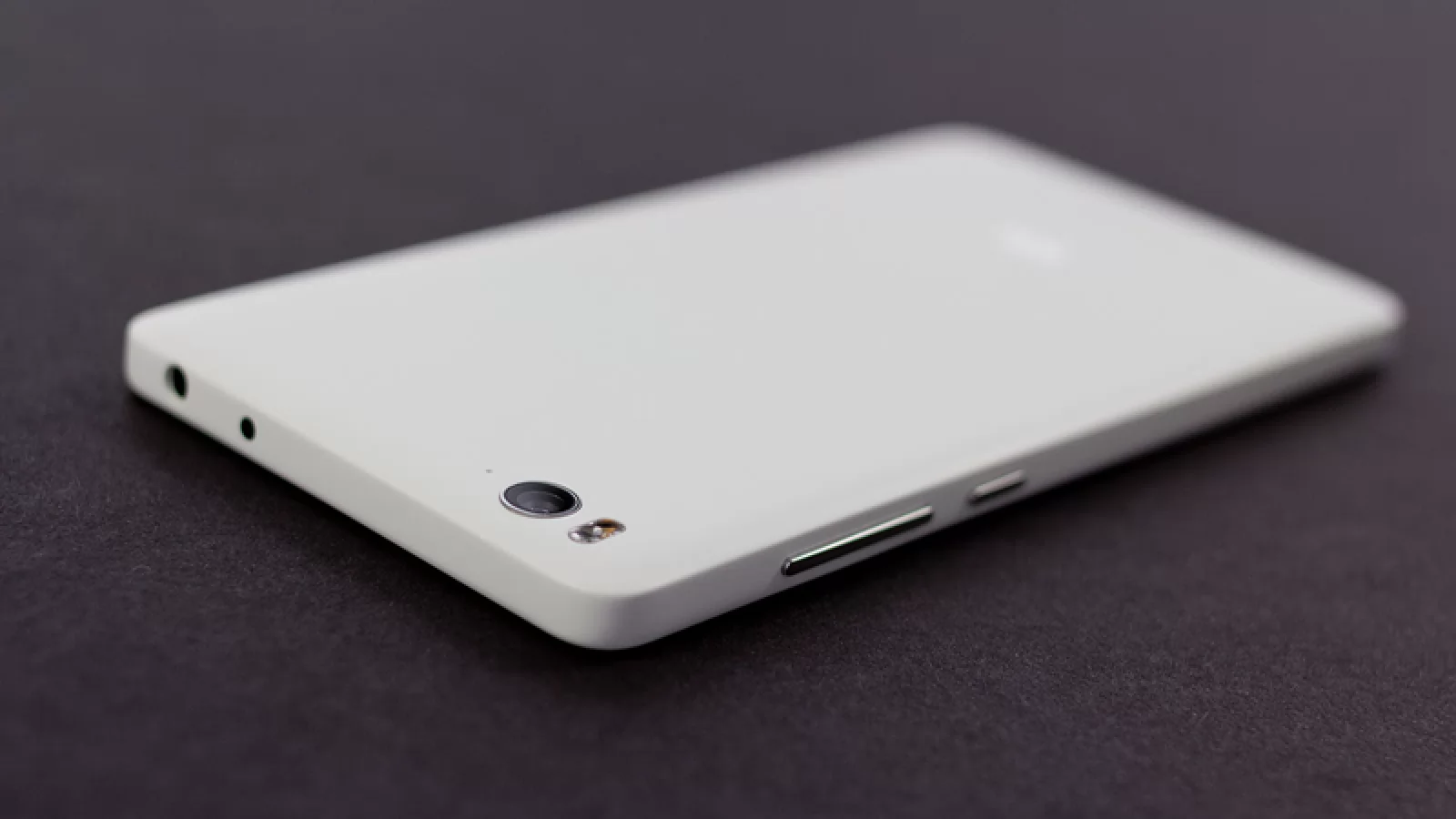 Xiaomi Mi 4c scade acum sub pragul de 600 lei; telefon cu display Full HD, 2 GB RAM și procesor Snapdragon 808