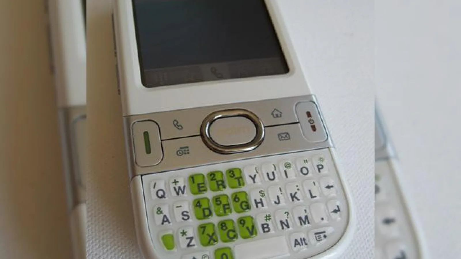 Palm Centro acum disponibil prin AT&T