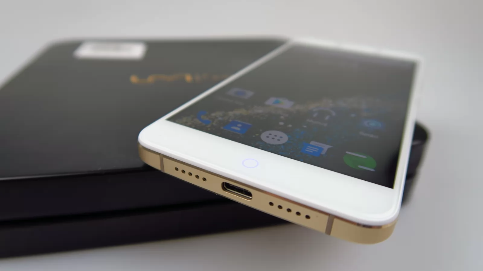 UMi Super: Benchmark OK în această zonă de preţ