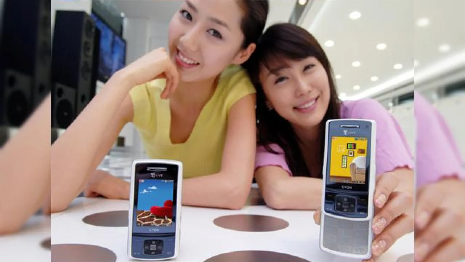Telefonul LG SH150A devine real si include display AMOLED