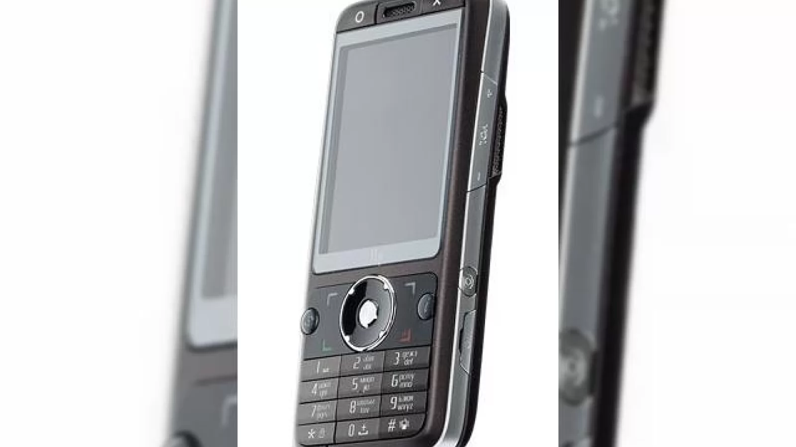 Telefonul Nintendo: Fly Mobile MC100