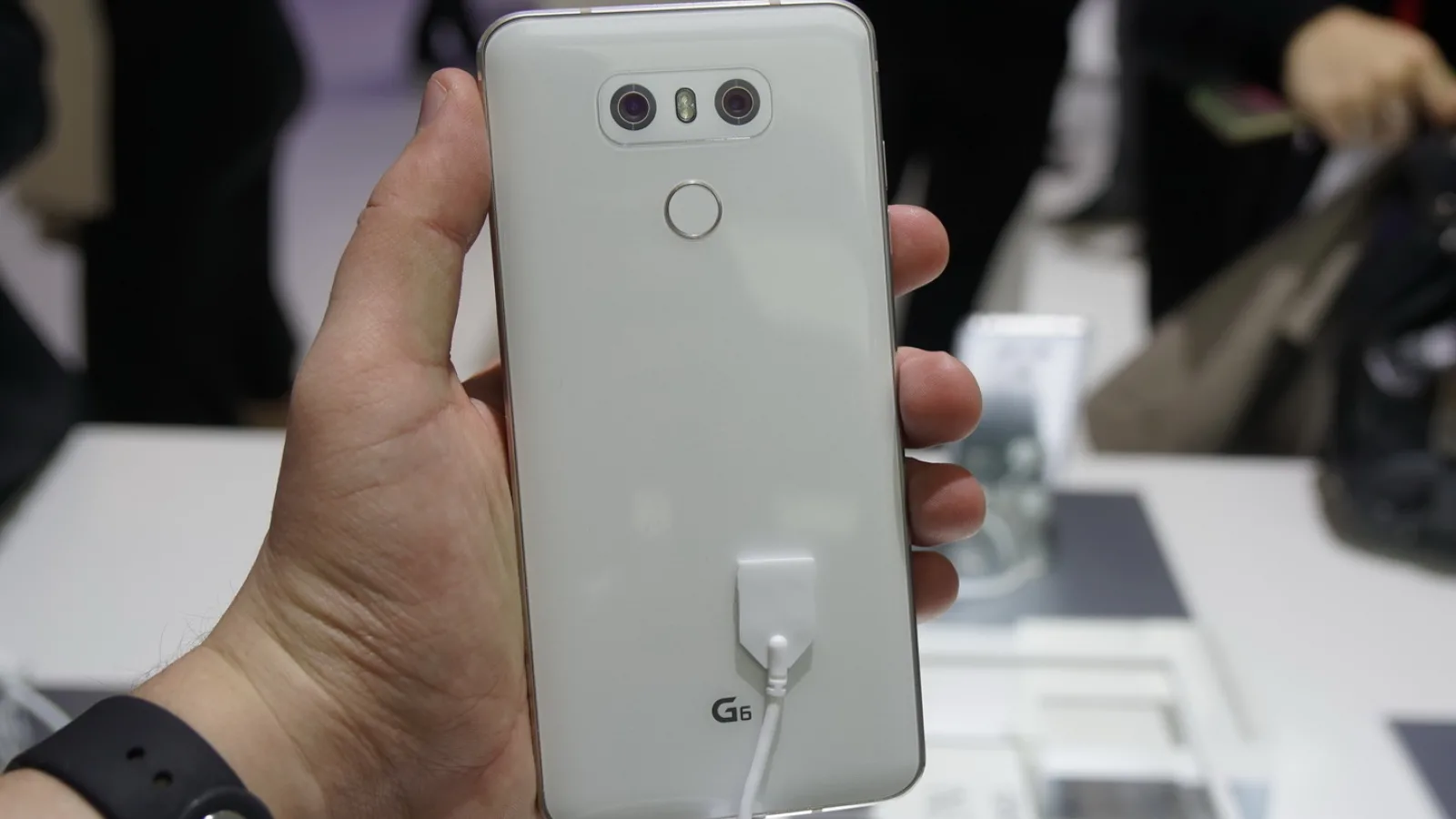 LG G6 listat în oferta Quickmobile.ro, iar preţul e mai mic decât cel anunțat pentru Coreea