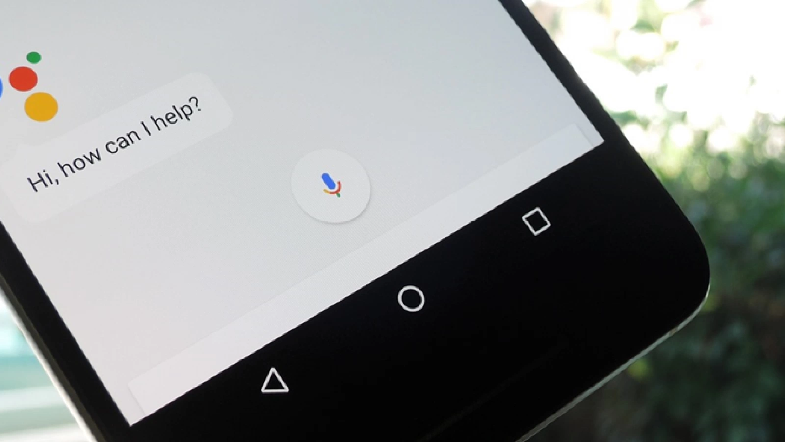 Google Assistant suportă acum citirea şi trimiterea de replici la mesaje text