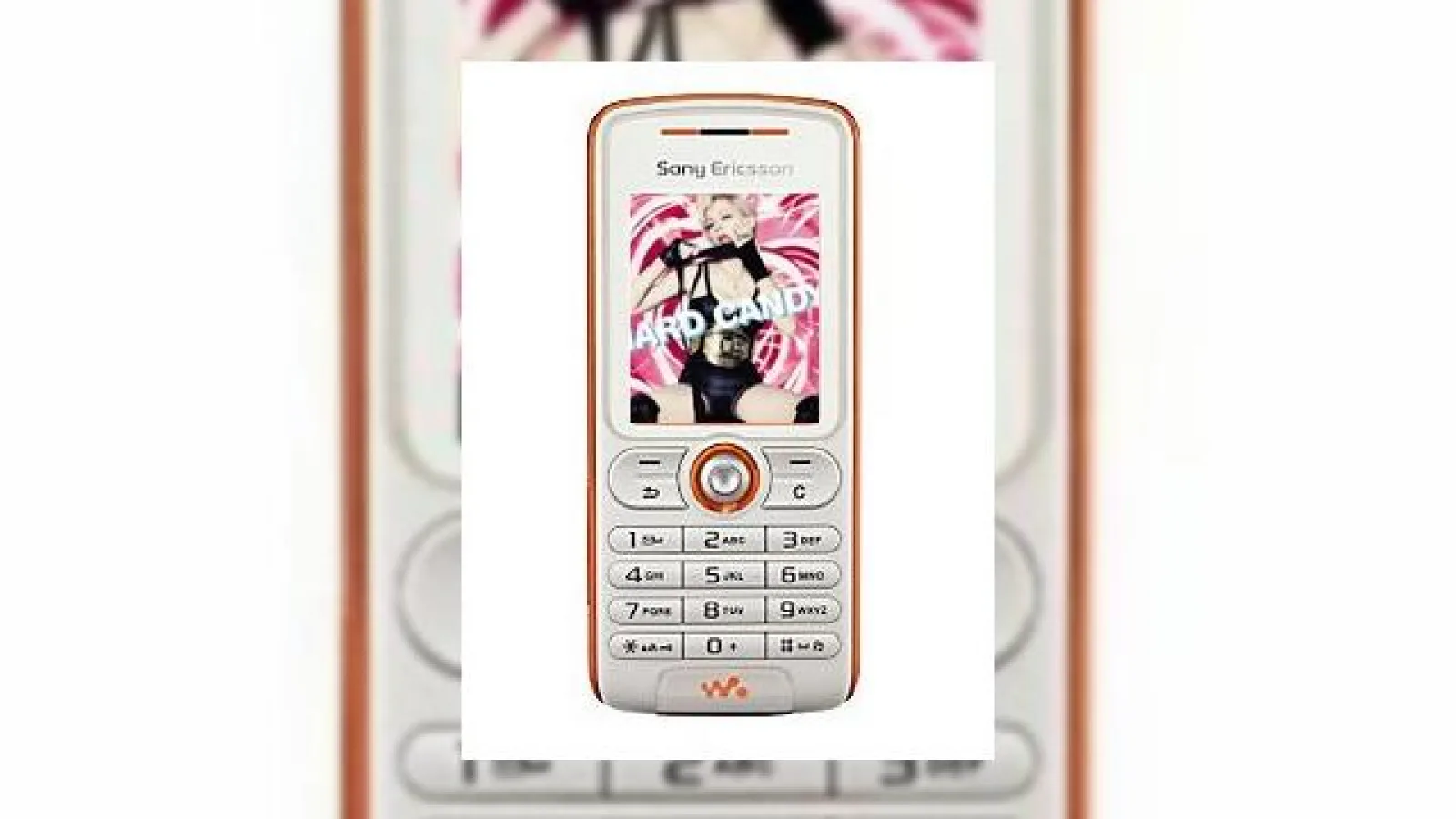Madonna si-a lansat noul album pe telefoanele mobile